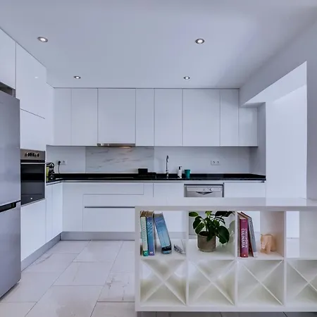 Al - Barracuda Village