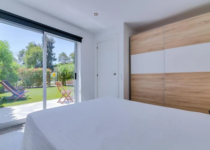 Al - Barracuda Village *